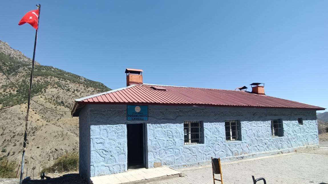 Karbastı Köyü Doğanlı Mezrası İlkokulu Fotoğrafı